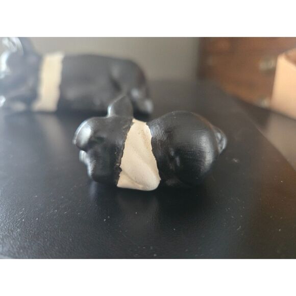 Ceramic Pig Sow & 3 Piglets Set of 4 Figurines Vintage Made in 1981 - Picture 2 of 13